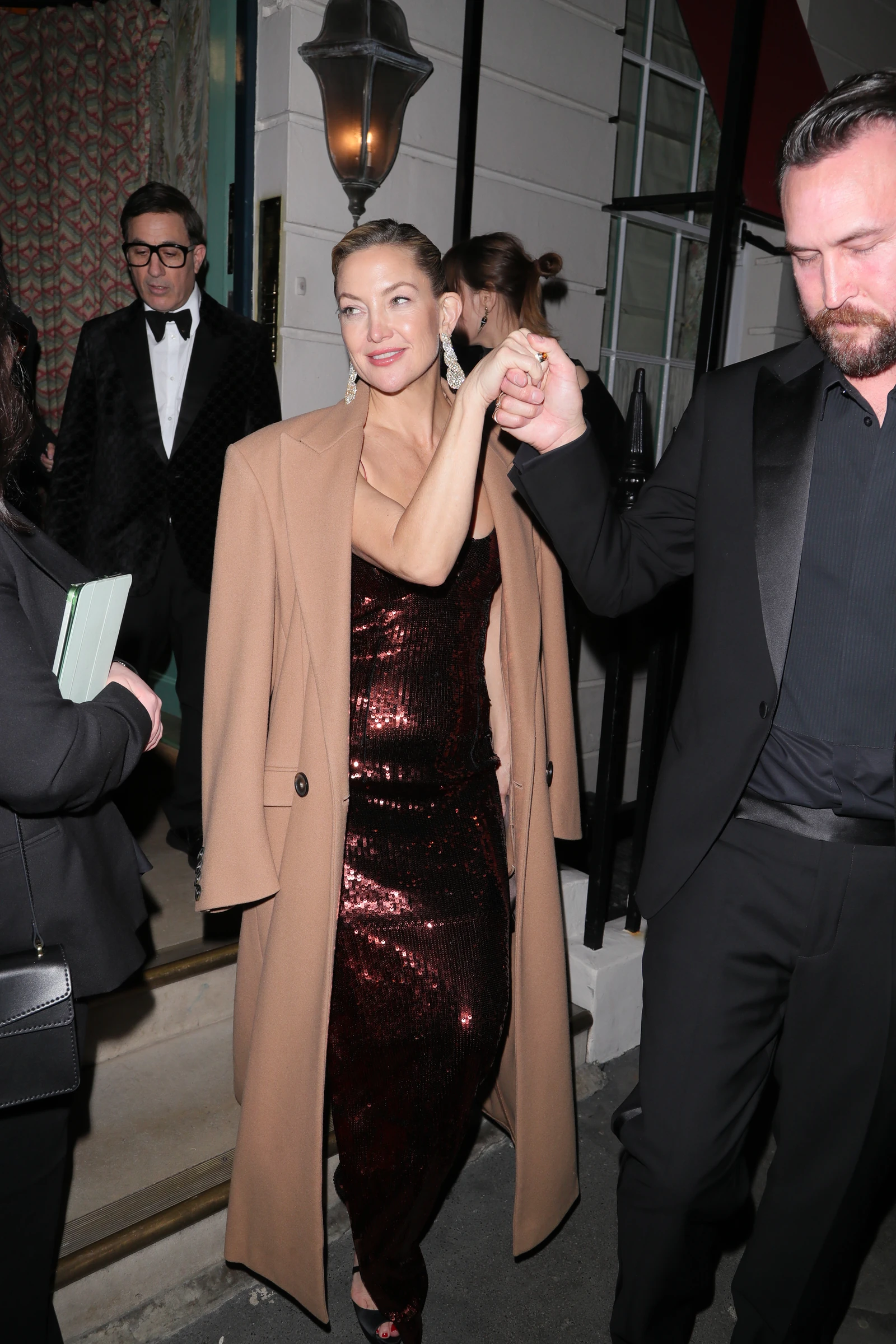 Outfit ID: Kate Hudson 2.22.26