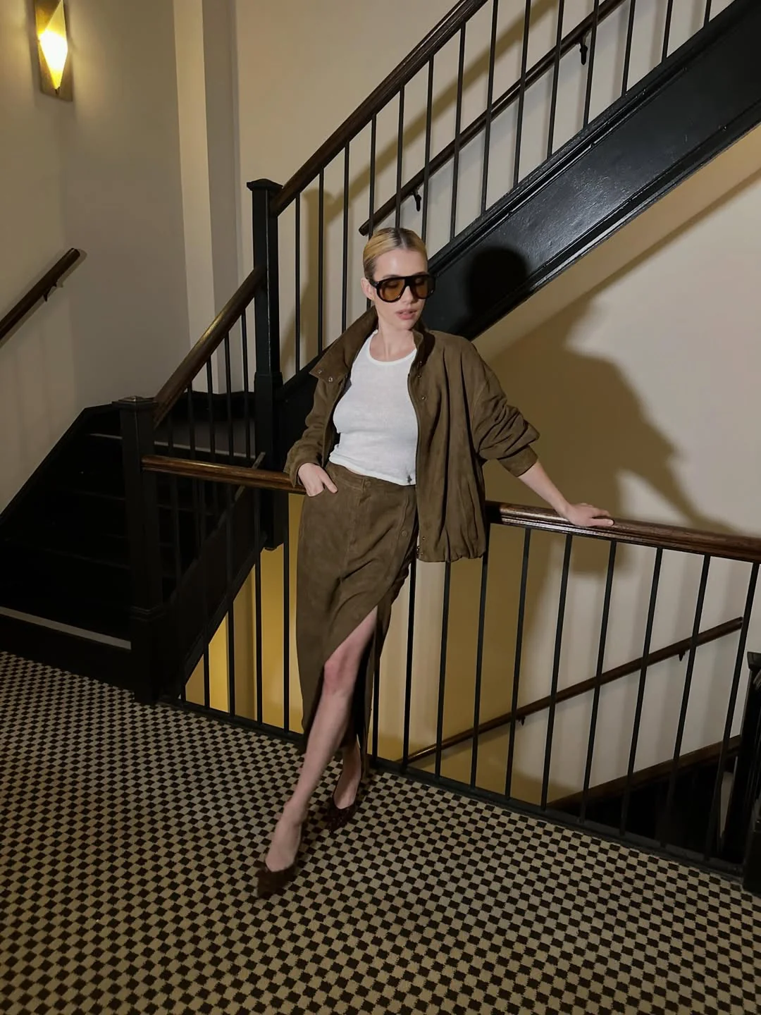 Outfit ID: Emma Roberts 2.8.26