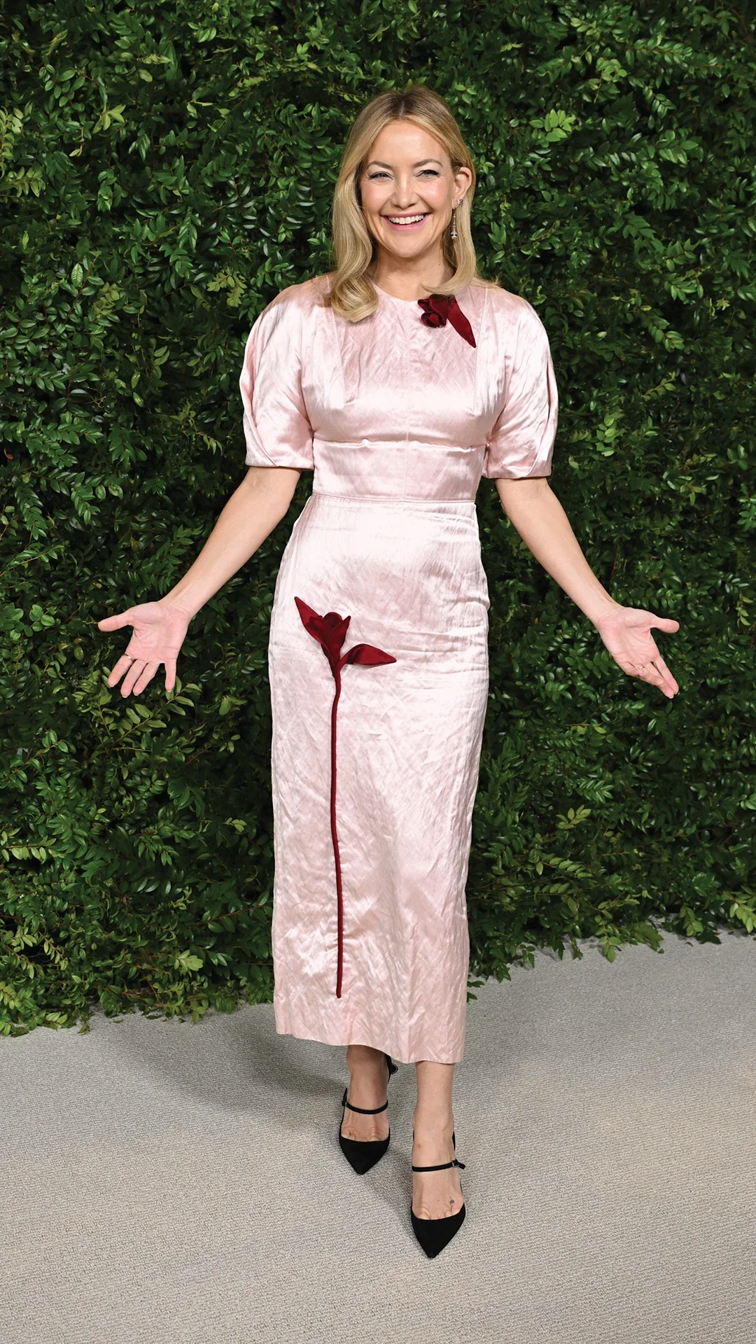 Outfit ID: Kate Hudson 11.4.25