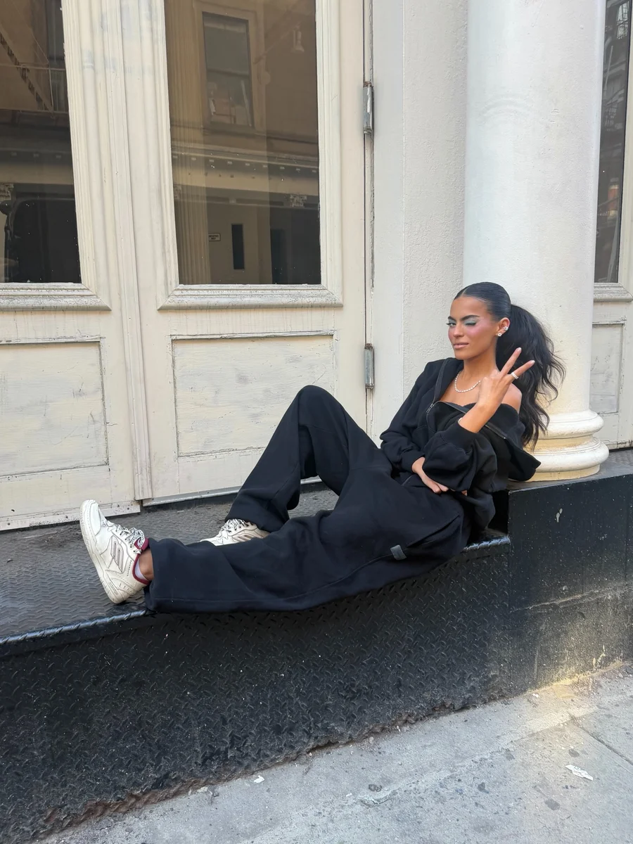 Outfit ID: Sarah Jane Nader 3.19.26