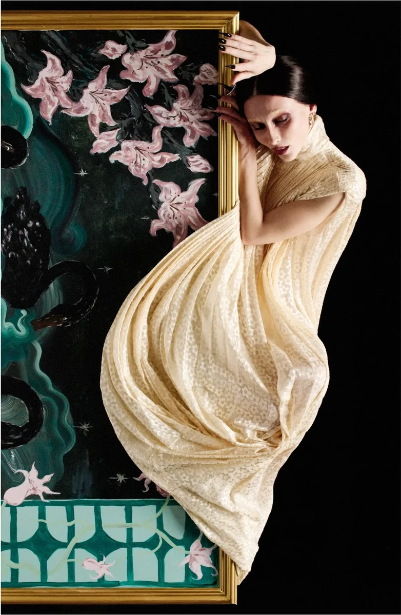 Outfit ID: Emma Chamberlain 4.1.26