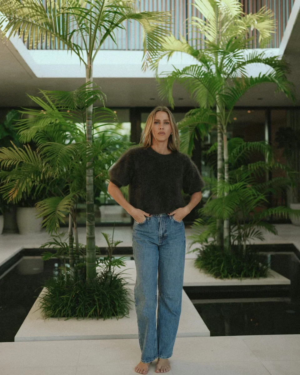 Outfit ID: Claire Holt 3.12.26