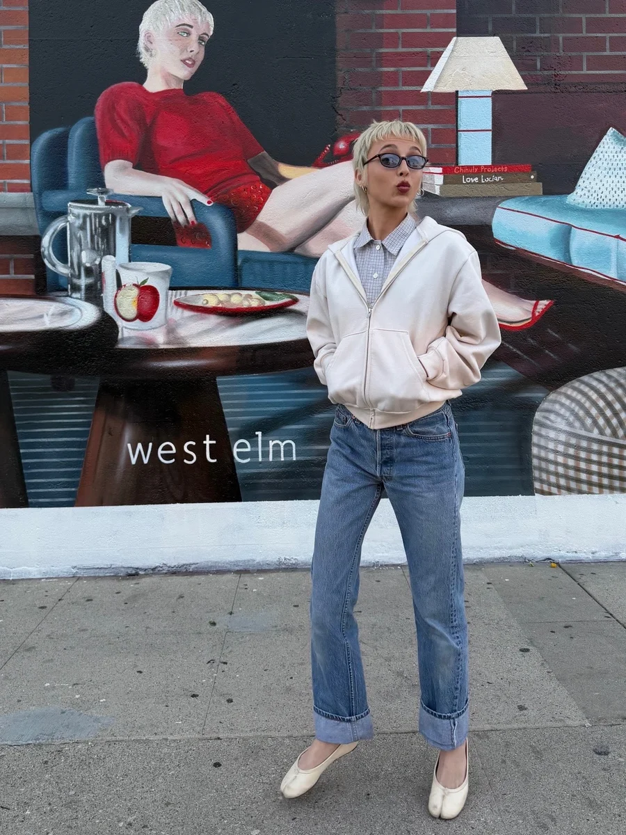 Outfit ID: Emma Chamberlain 4.21.26