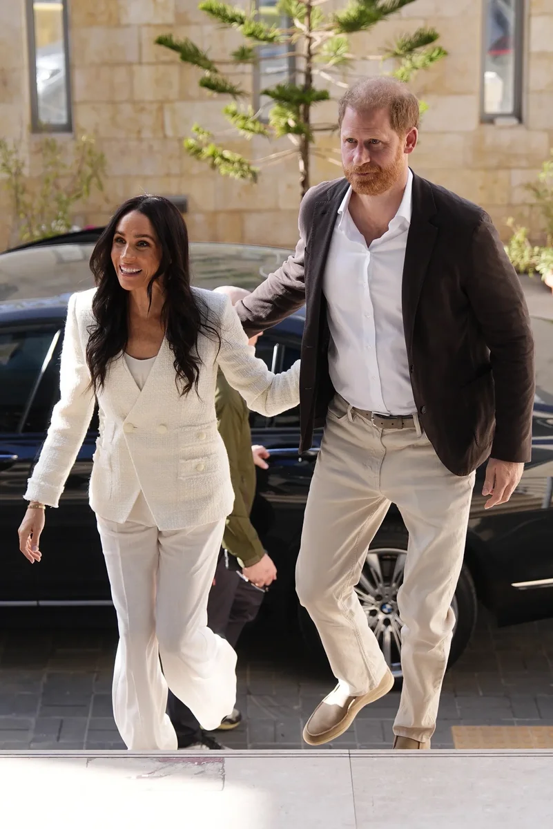 Outfit ID: Meghan, Duchess of Sussex