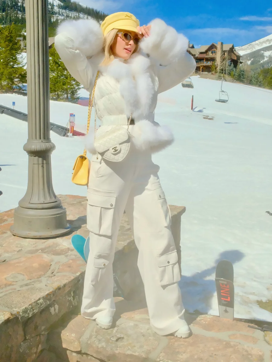 Outfit ID: Paris Hilton 4.7.26