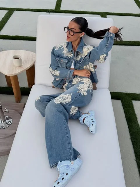 Outfit ID: Sarah Jane Nader 3.3.26