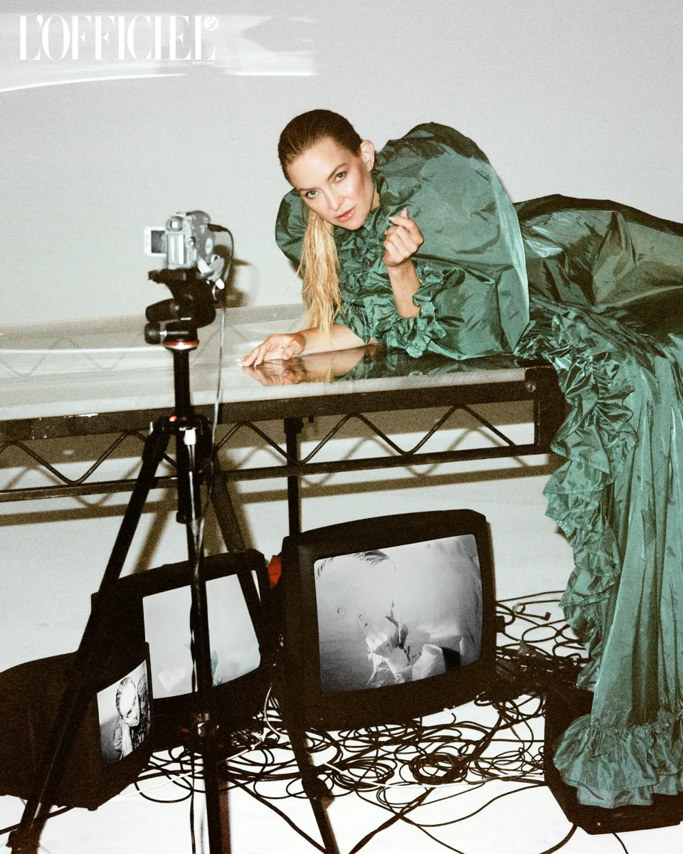 Outfit ID: Kate Hudson 4.20.26