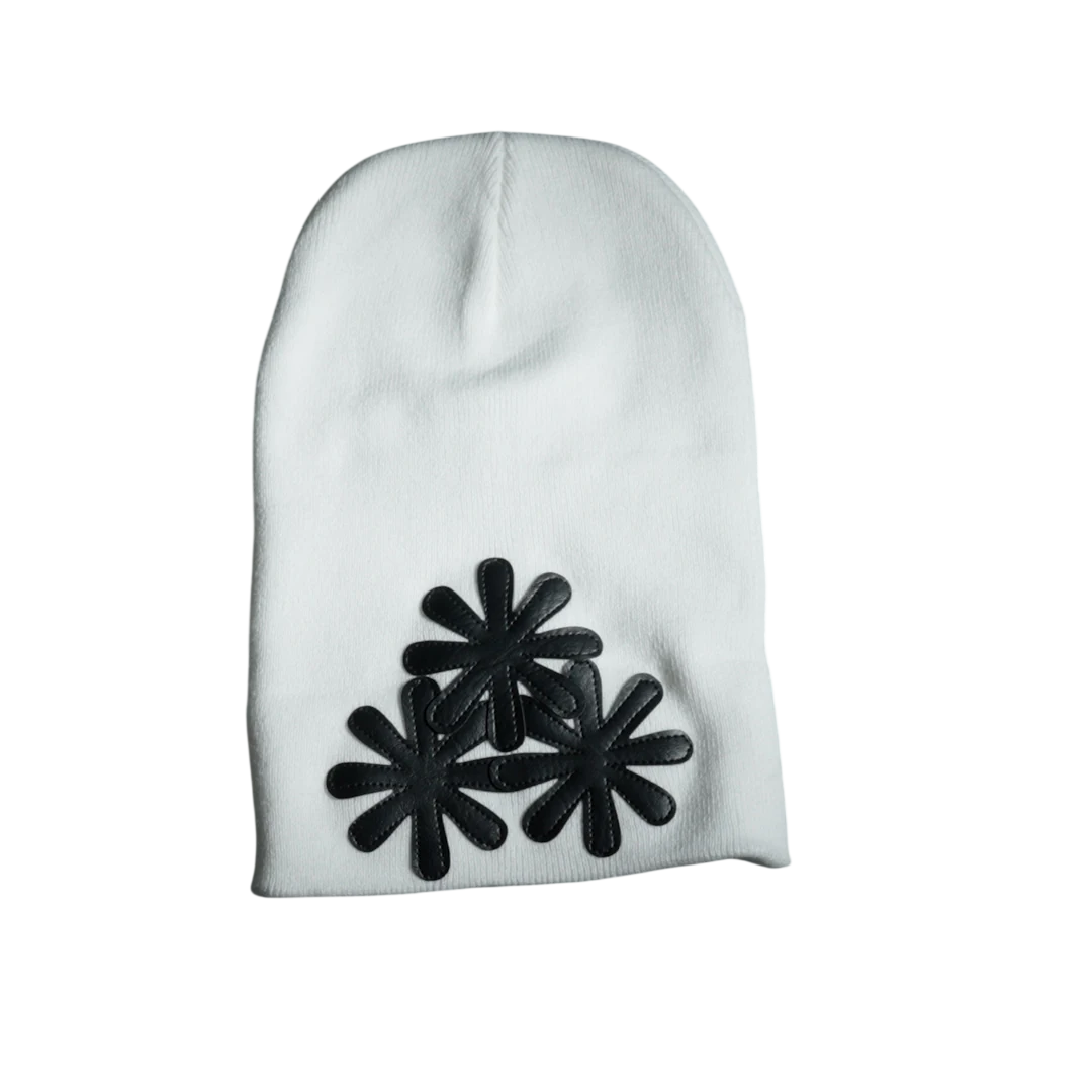 White/black Cv (long) Beanie