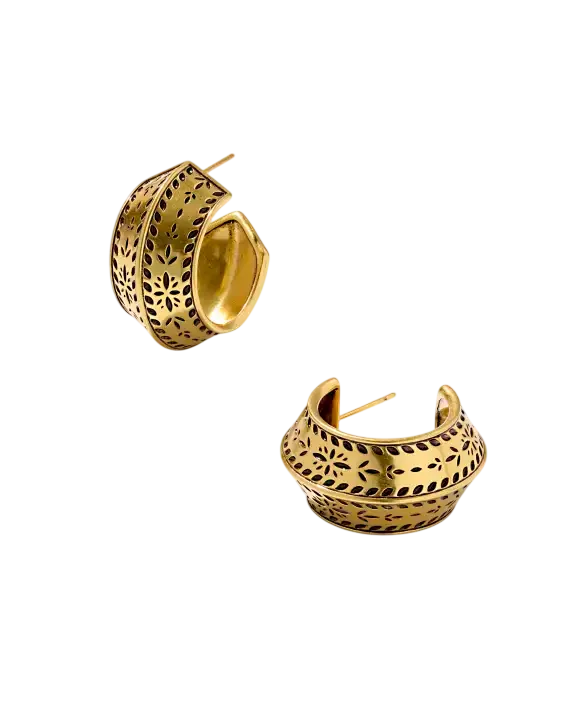 Keziah Etch Huggie Earrings