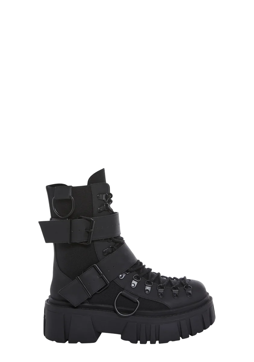 Low Traitor Boots